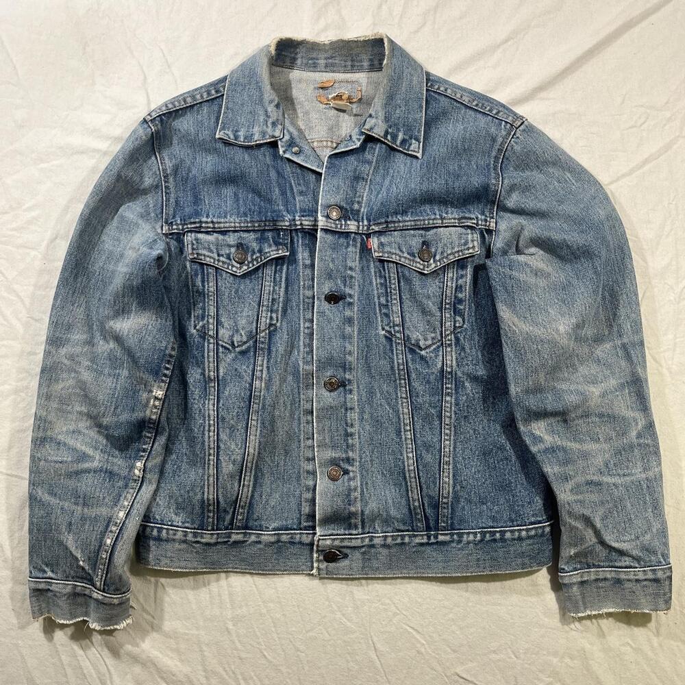 Vintage 70s 80s Levi's Type III 70505-0217 Trucker Jacket Made in Canada med